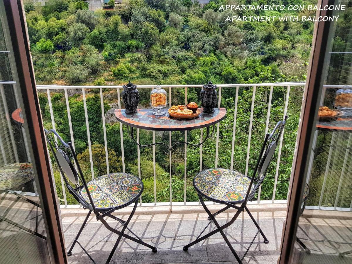 Il Giardino Sulla Valle Apartment *